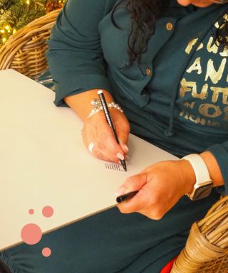 Calm, dots, and a moment for yourself. ✨ Dot painting relaxes and brings joy. A perfect Christmas gift and a soothing...